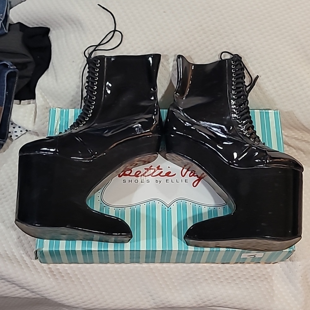 Bettie page Mather boots